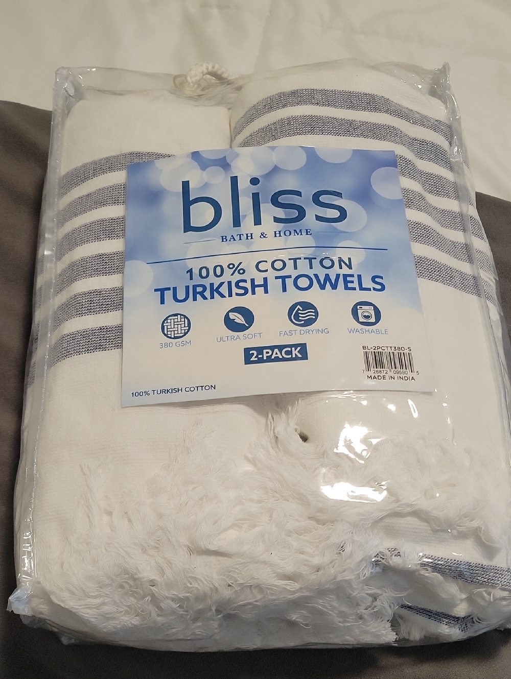 Bliss  Turkish Towels - White with Navy Stripes (2-Pack)